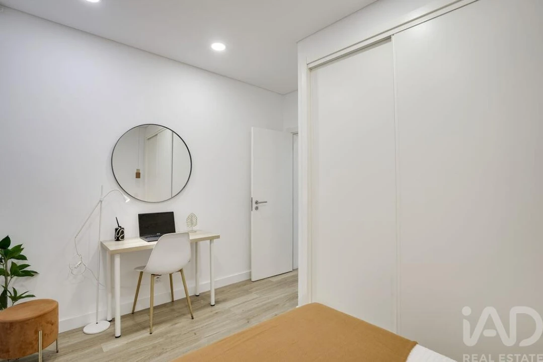 Apartamento T1 para Venda em Moscavide e Portela Foto 24
