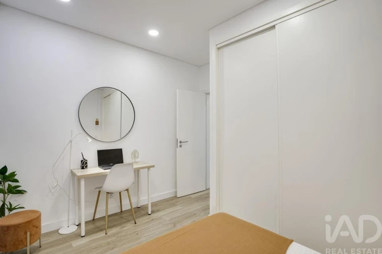 Apartamento T1 para Venda em Moscavide e Portela Foto 24