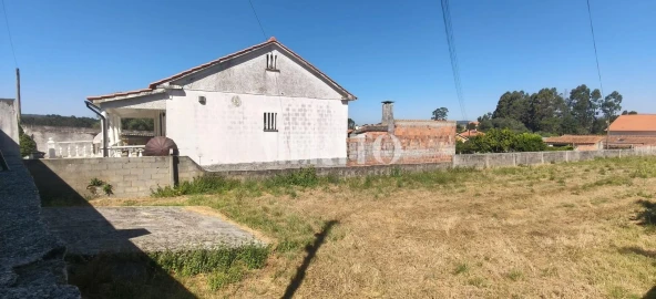 Terreno para Venda em Alvarães