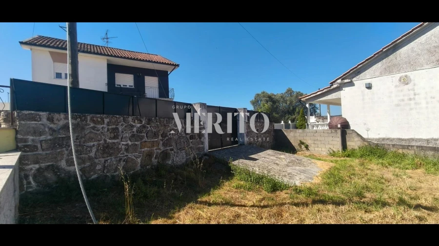 Terreno para Venda em Alvarães
