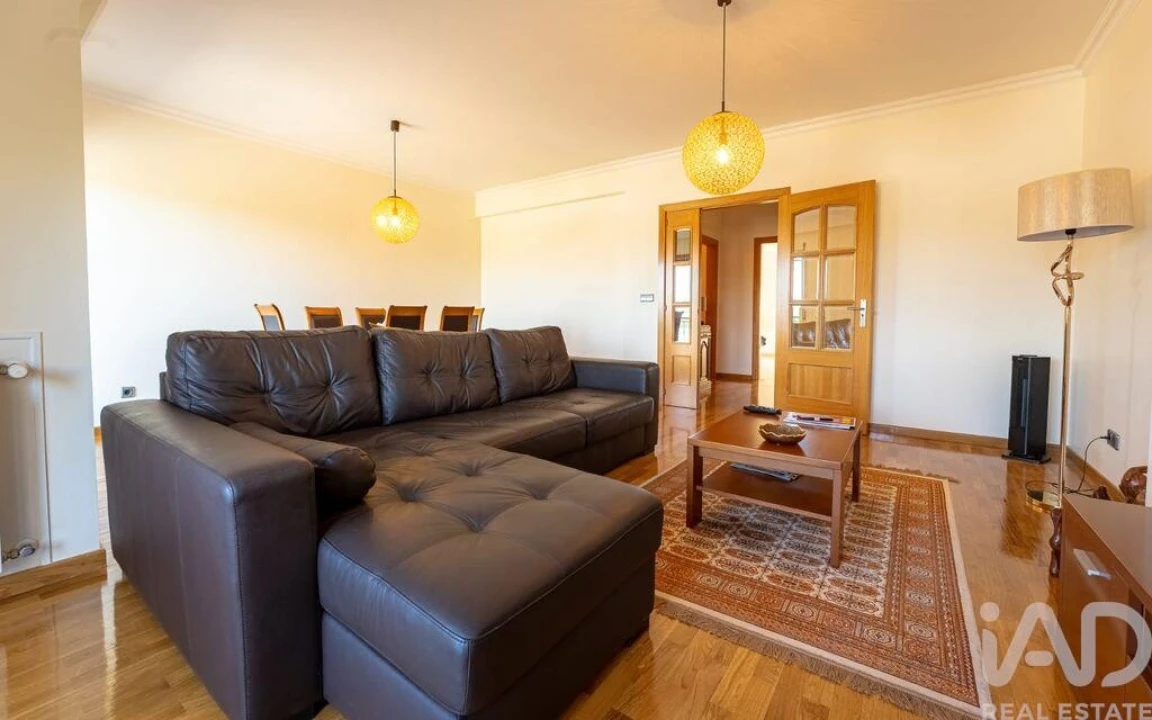 Apartamento T4 para Venda em Santa Comba Dão e Couto do Mosteiro Foto 4