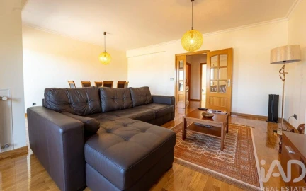 Apartamento T4 para Venda em Santa Comba Dão e Couto do Mosteiro