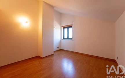 Apartamento T4 para Venda em Santa Comba Dão e Couto do Mosteiro