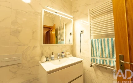Apartamento T4 para Venda em Santa Comba Dão e Couto do Mosteiro