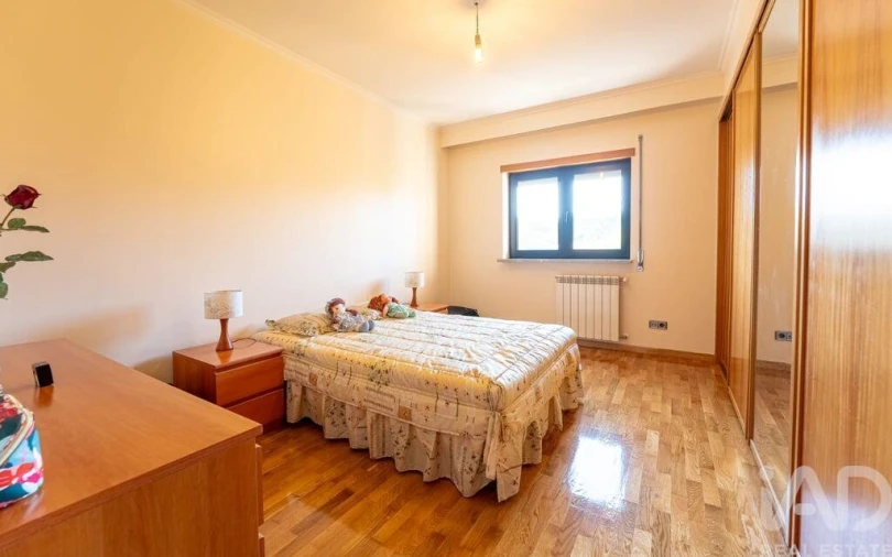 Apartamento T4 para Venda em Santa Comba Dão e Couto do Mosteiro Foto 19