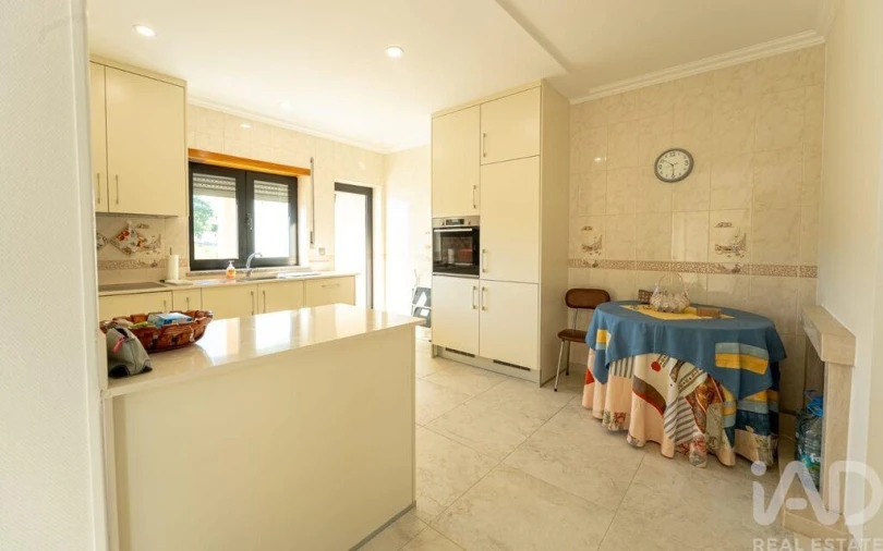 Apartamento T4 para Venda em Santa Comba Dão e Couto do Mosteiro Foto 30