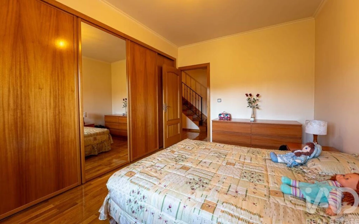 Apartamento T4 para Venda em Santa Comba Dão e Couto do Mosteiro Foto 17