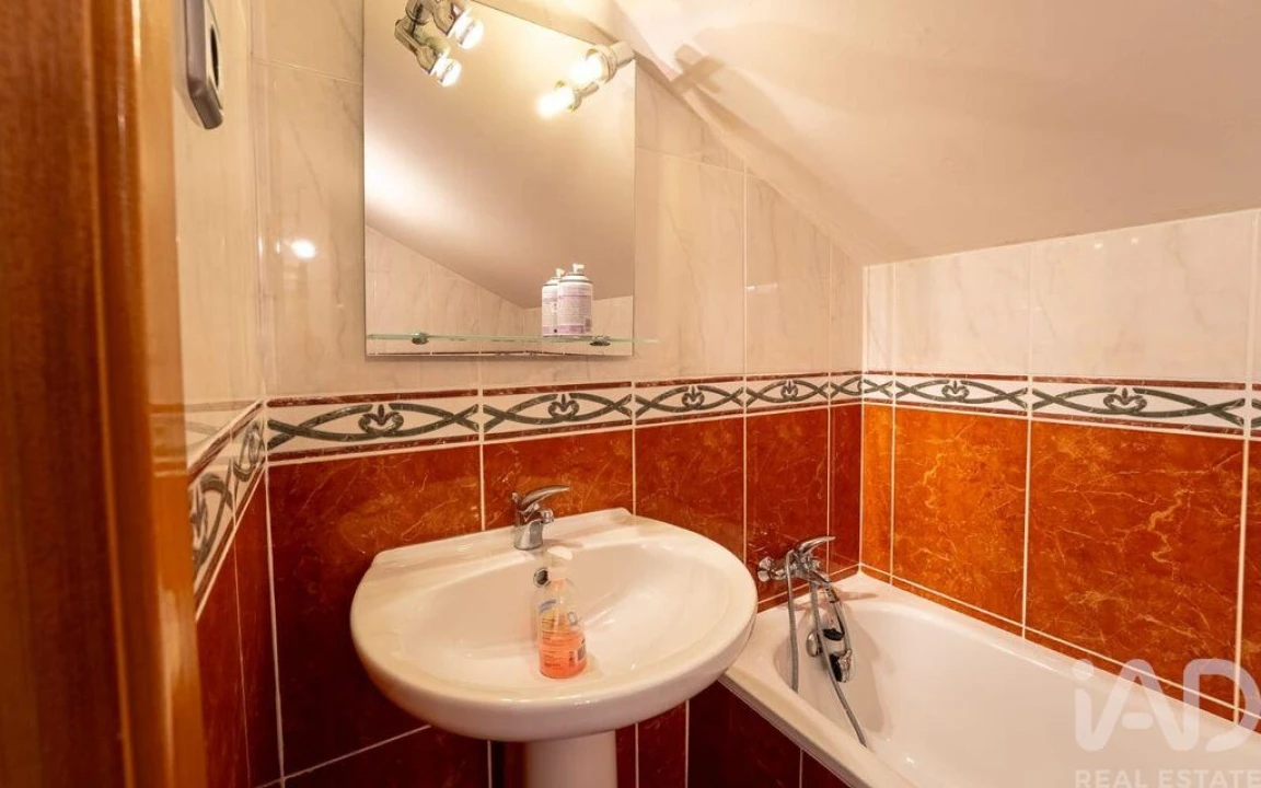 Apartamento T4 para Venda em Santa Comba Dão e Couto do Mosteiro Foto 28