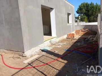 Moradia T3 para Venda em Fernao Ferro