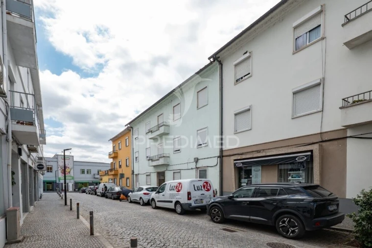 Apartamento T2 para Venda em Amares e Figueiredo Foto 8