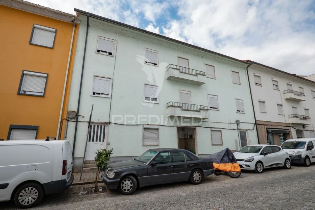 Apartamento T2 para Venda em Amares e Figueiredo Foto 3
