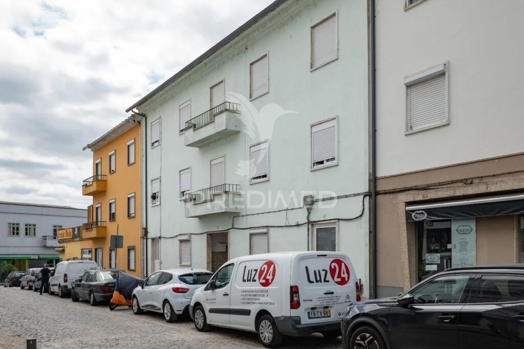Apartamento T2 para Venda em Amares e Figueiredo Foto 1