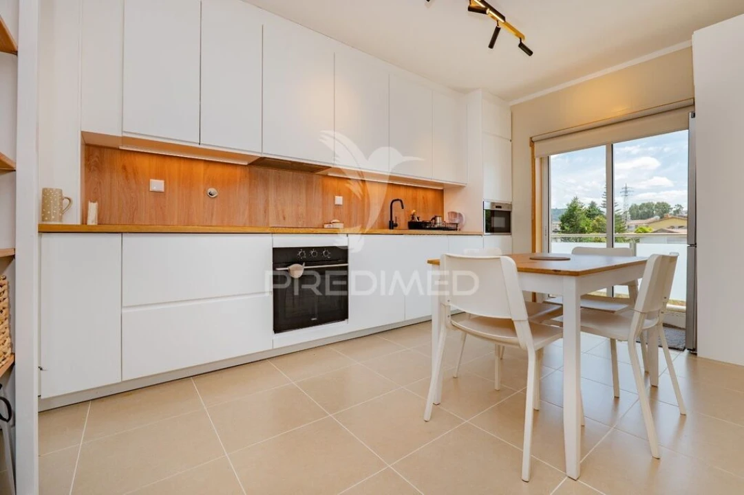 Apartamento T3 para Venda em Palmeira Foto 2
