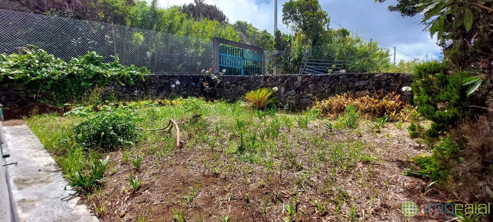 Moradia T2 para Venda em Capelo Foto 34