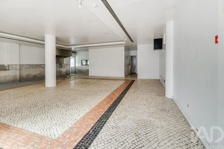 Loja para Arrendamento em Alvalade Foto 4