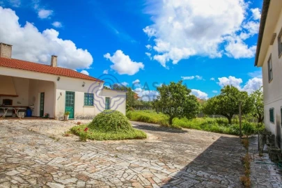 Moradia T3 para Venda em Abrigada e Cabanas de Torres