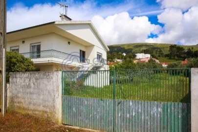 Moradia T3 para Venda em Abrigada e Cabanas de Torres