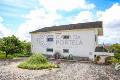 Moradia T3 para Venda em Abrigada e Cabanas de Torres