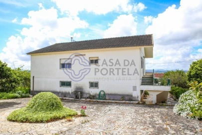Moradia T3 para Venda em Abrigada e Cabanas de Torres
