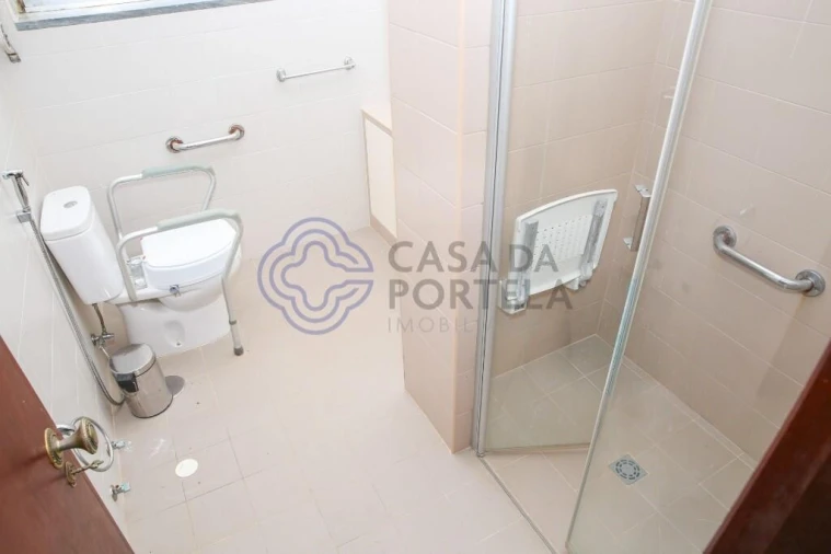 Moradia T3 para Venda em Abrigada e Cabanas de Torres Foto 8