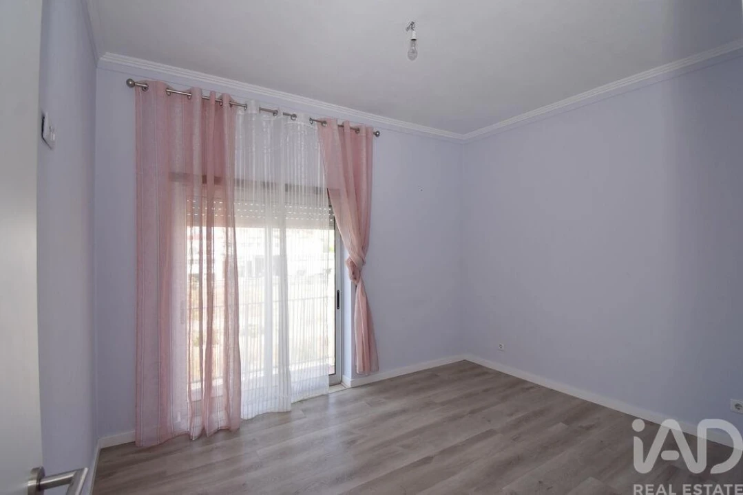 Moradia T2 para Arrendamento em Tavarede Foto 10