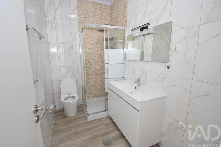 Moradia T2 para Arrendamento em Tavarede Foto 13
