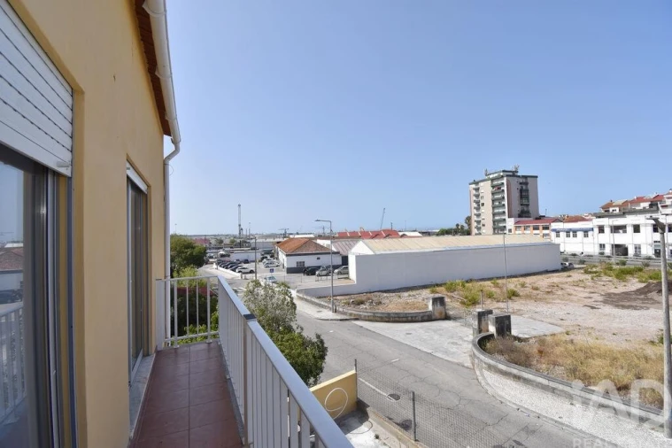 Moradia T2 para Arrendamento em Tavarede Foto 12