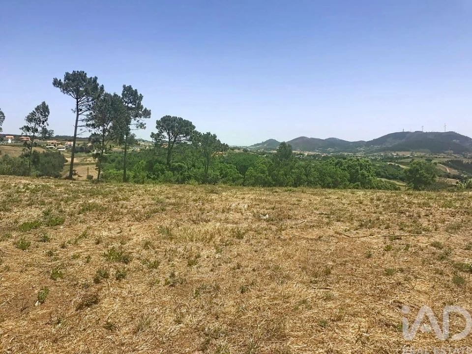 Terreno para Venda em Venda do Pinheiro e Santo Estêvão das Galés Foto 1