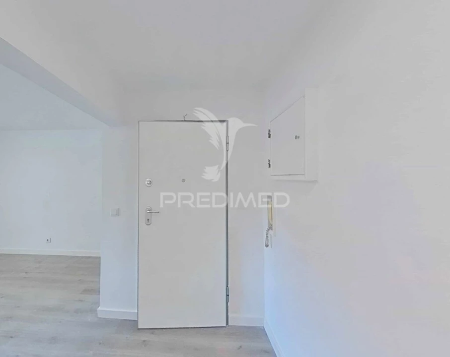 Apartamento T2 para Venda em Almargem do Bispo, Pêro Pinheiro e Montelavar Foto 3