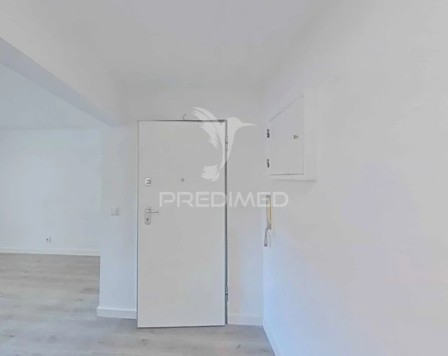 Apartamento T2 para Venda em Almargem do Bispo, Pêro Pinheiro e Montelavar Foto 3