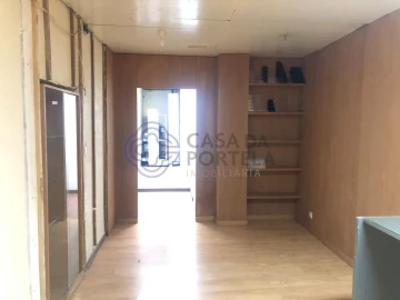 Loja para Arrendamento em Cedofeita, Santo Ildefonso, Sé, Miragaia, São Nicolau e Vitória