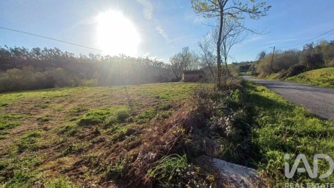 Moradia para Venda em Santiago e São Simão de Litém e Albergaria dos Doze