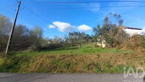 Moradia para Venda em Santiago e São Simão de Litém e Albergaria dos Doze