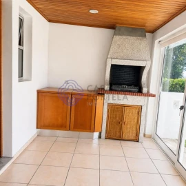 Moradia T4 para Venda em Madalena