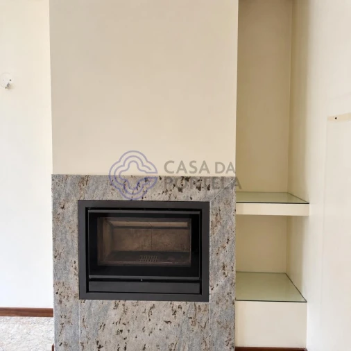 Moradia T4 para Venda em Madalena Foto 6