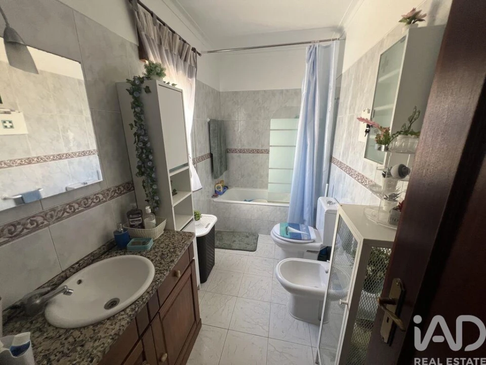 Apartamento T1 para Venda em Ericeira Foto 2