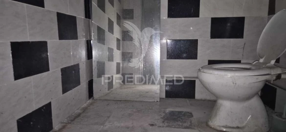 Armazém para Venda em Real, Dume e Semelhe