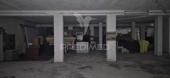 Armazém para Venda em Real, Dume e Semelhe