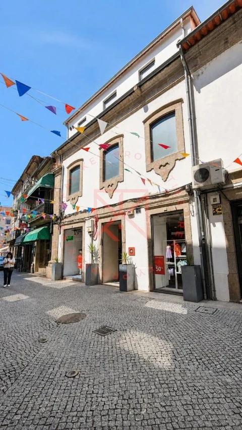 Prédio para Venda em Pena, Quintã e Vila Cova