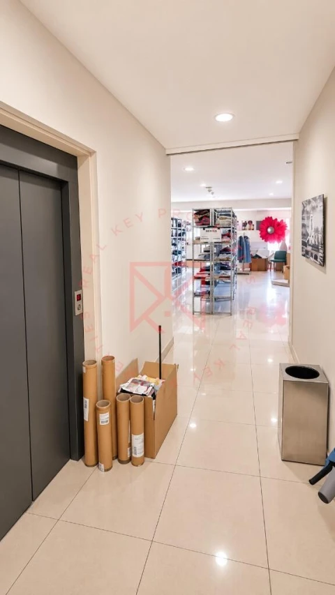 Prédio para Venda em Pena, Quintã e Vila Cova