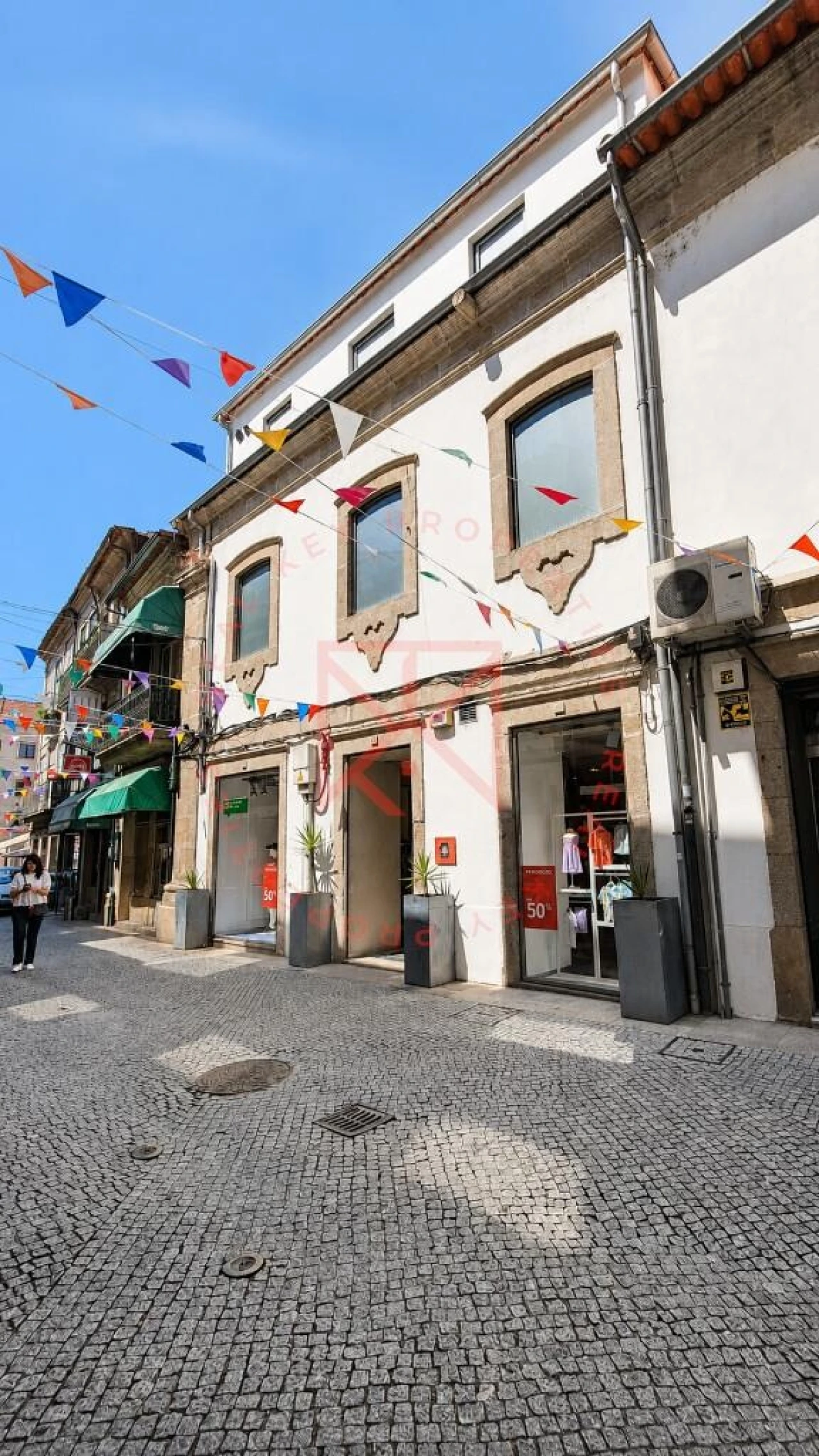 Prédio para Venda em Pena, Quintã e Vila Cova Foto 15