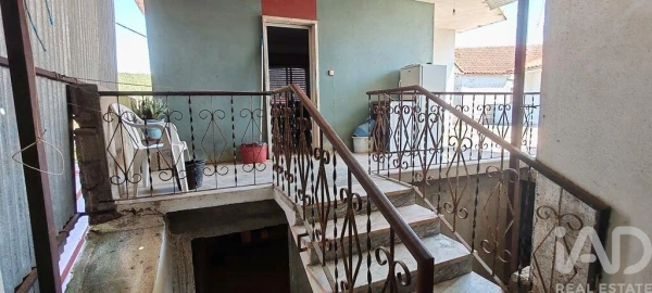 Moradia T3 para Venda em Aguda