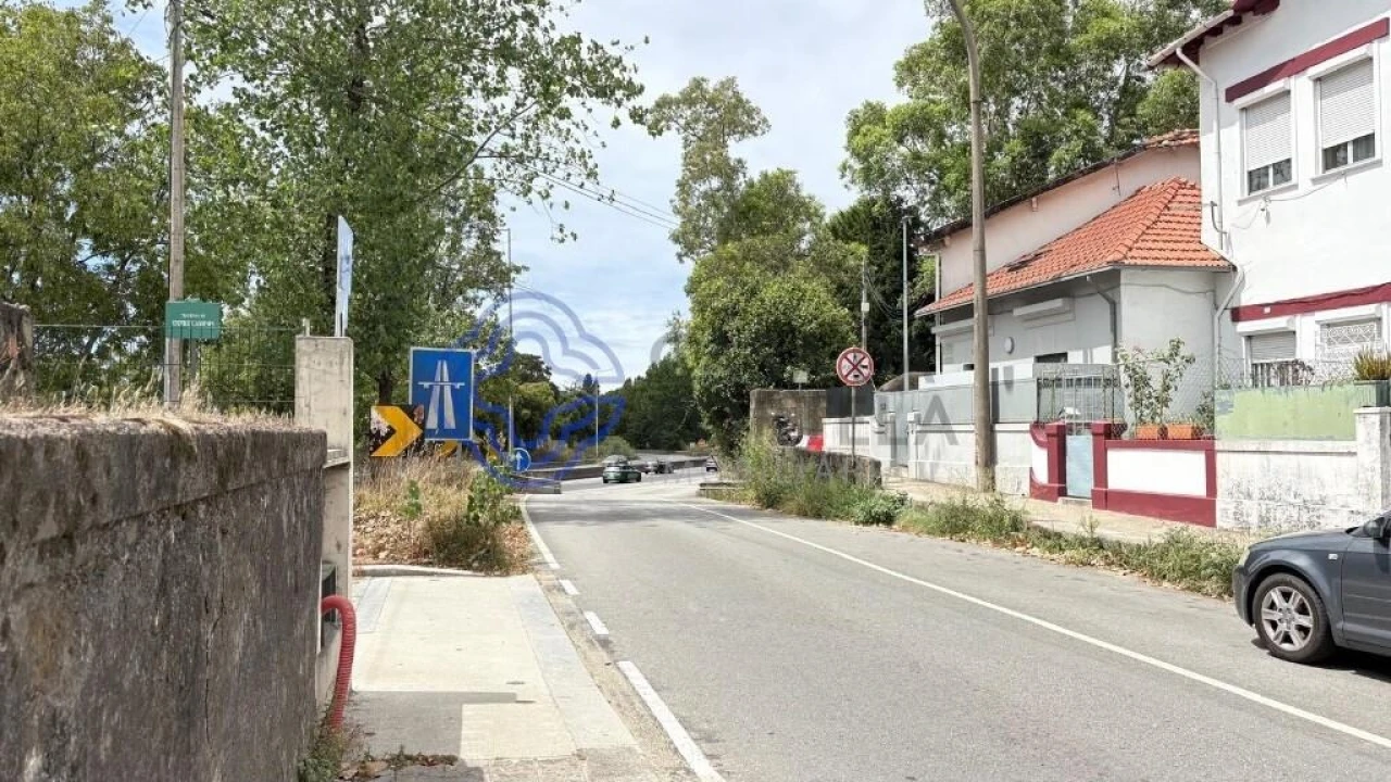 Moradia T2 para Venda em Lordelo do Ouro e Massarelos Foto 2