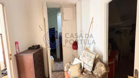 Moradia T2 para Venda em Lordelo do Ouro e Massarelos