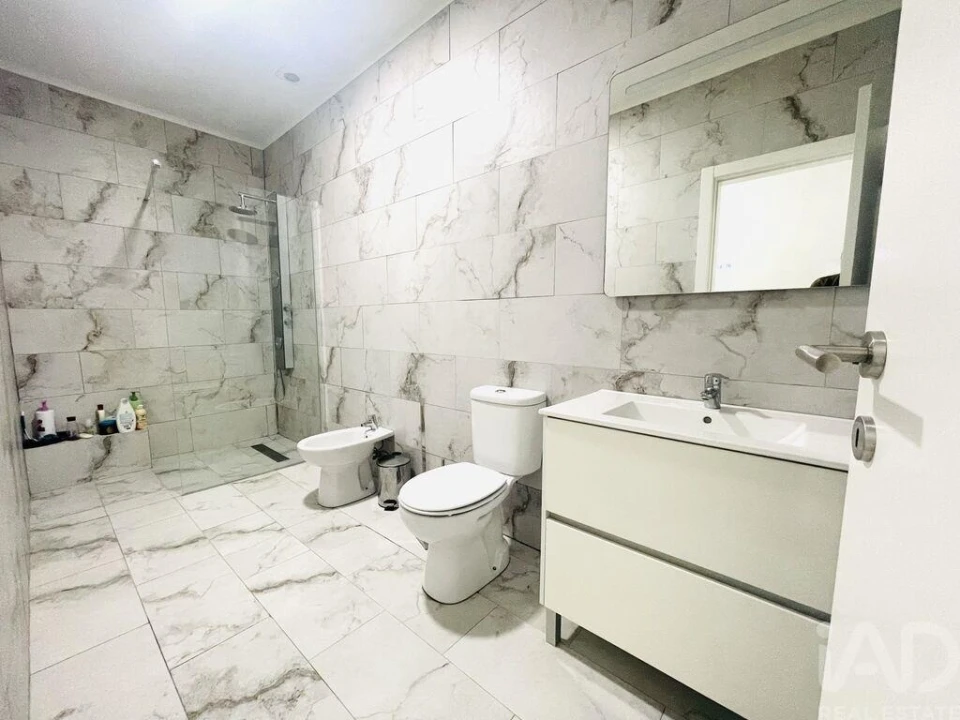 Moradia T4 para Venda em Romeira e Várzea Foto 5