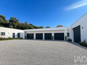 Moradia T4 para Venda em Romeira e Várzea