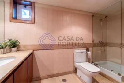 Moradia T5 para Venda em Lagares e Figueira