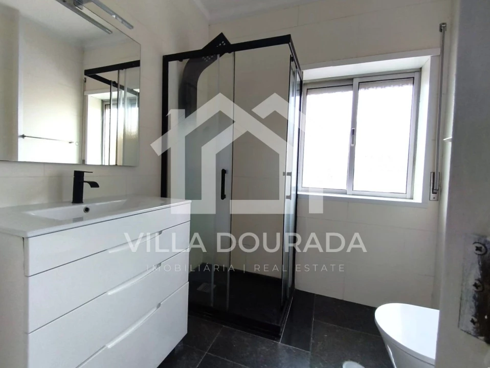 Apartamento T3 para Venda em Fânzeres e São Pedro da Cova Foto 15