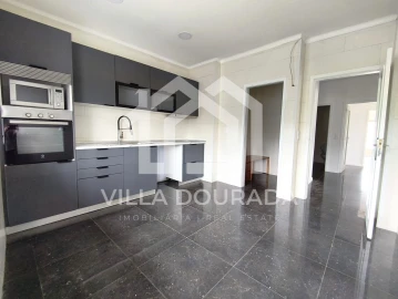 Apartamento T3 para Venda em Fânzeres e São Pedro da Cova