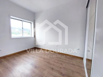 Apartamento T3 para Venda em Fânzeres e São Pedro da Cova